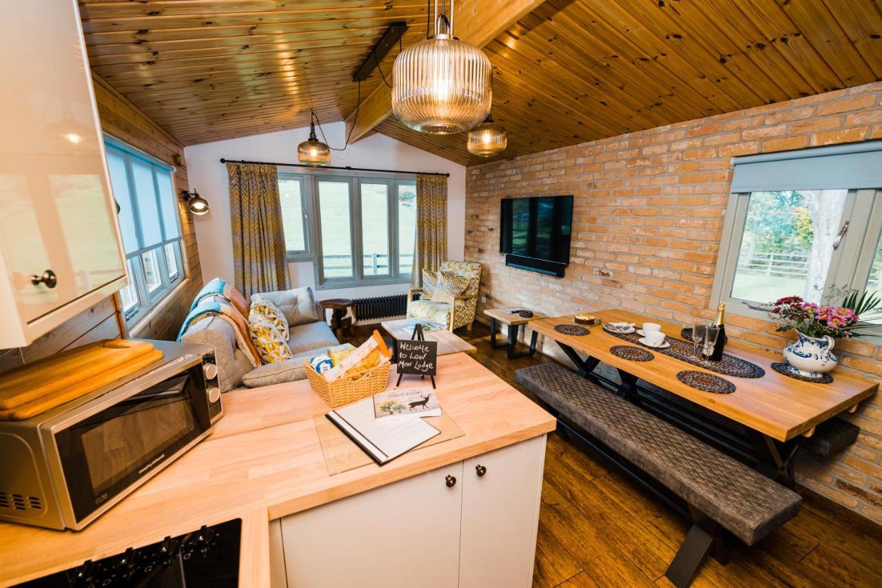 Low Moor Lodge Scarborough Bagian luar foto