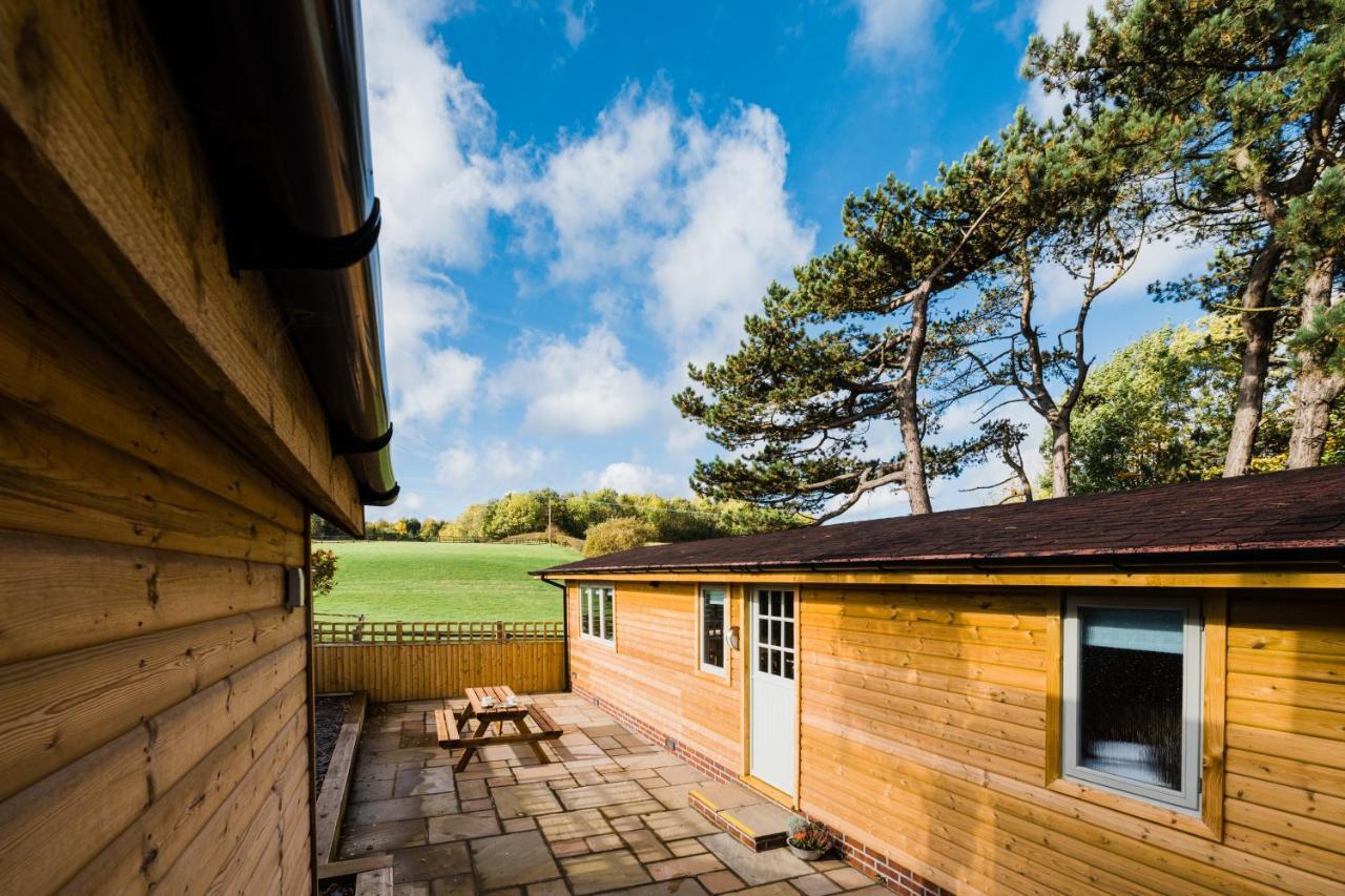 Low Moor Lodge Scarborough Bagian luar foto