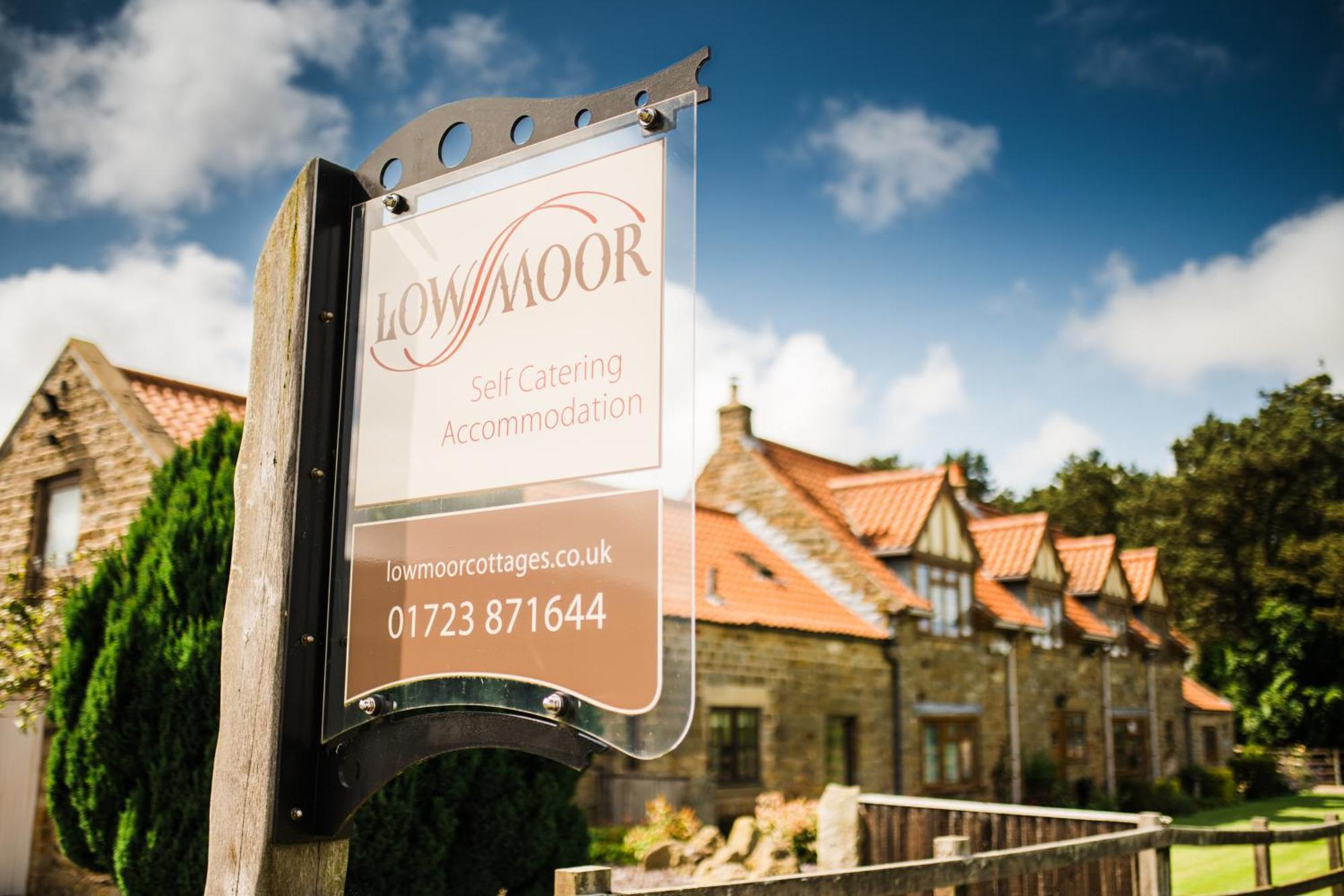 Low Moor Lodge Scarborough Bagian luar foto